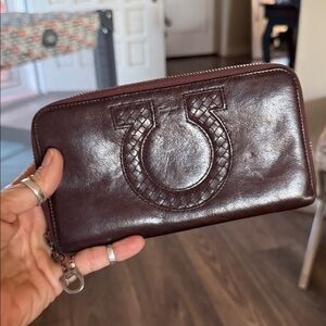 Salvatore Ferragamo Brown embossed logo Leather Wallet full
Size